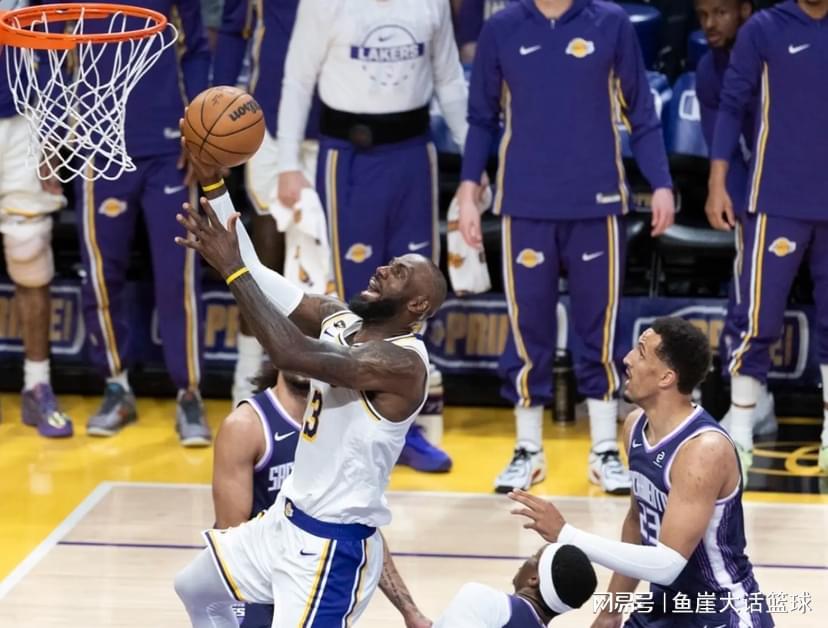 开运在线赛事平台-湖人128-104国王！东契奇赛后把话挑明，詹姆斯也发生了一大变化